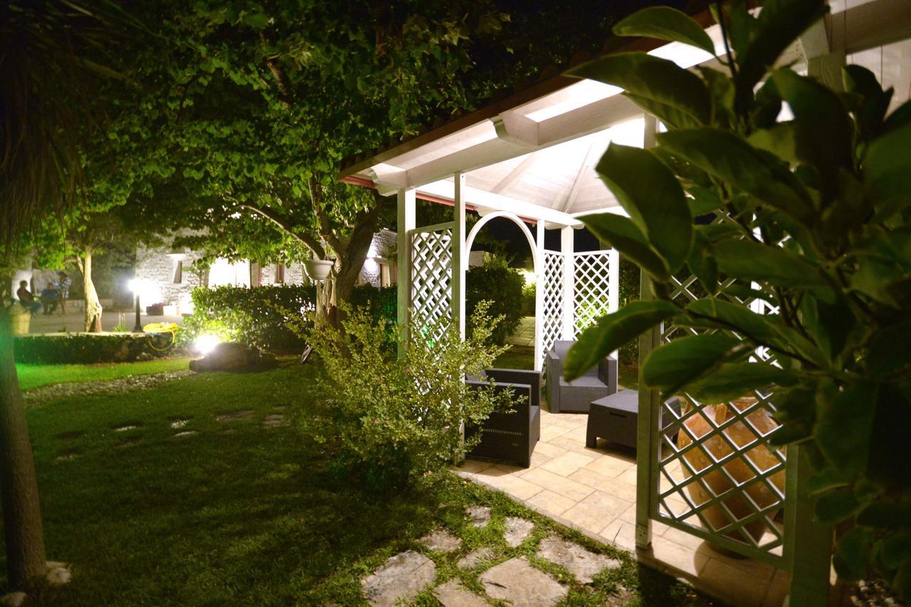 Villa Petra Chiara Locorotondo Bagian luar foto
